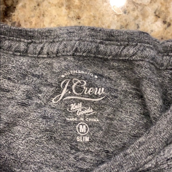 J. Crew gray pocket t-shirt - size: slim Medium - Picture 3 of 4